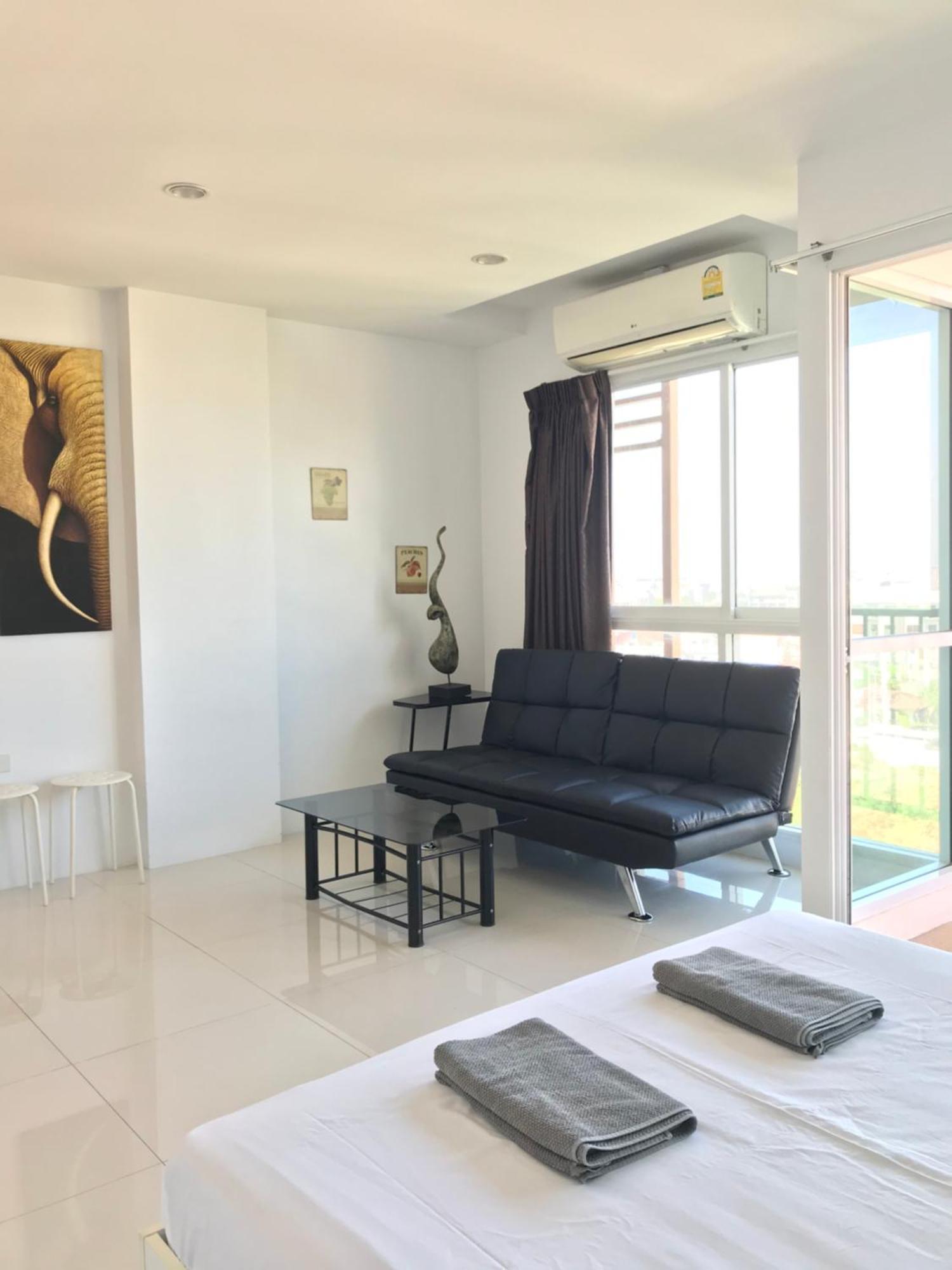 Diamond Suite Pattaya Extérieur photo