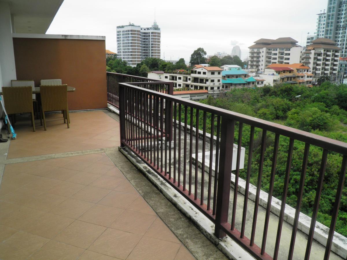 Diamond Suite Pattaya Extérieur photo