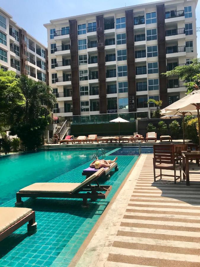 Diamond Suite Pattaya Extérieur photo