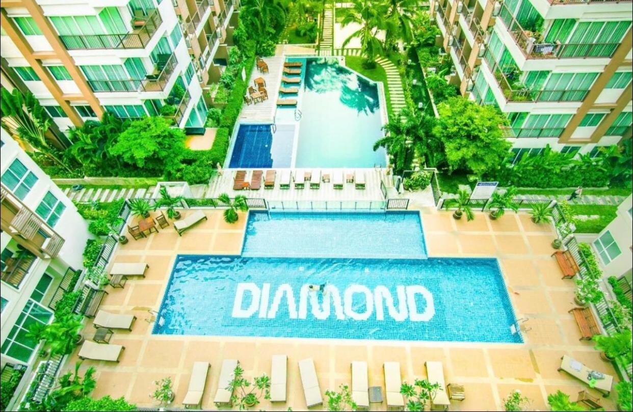 Diamond Suite Pattaya Extérieur photo